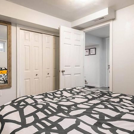 Apartmán Cozy Nest Basement Unit Hamilton Exteriér fotografie